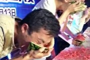 吃瓜比赛搞笑视频,吃瓜比赛搞笑视频盘点，笑料百出，欢乐无限